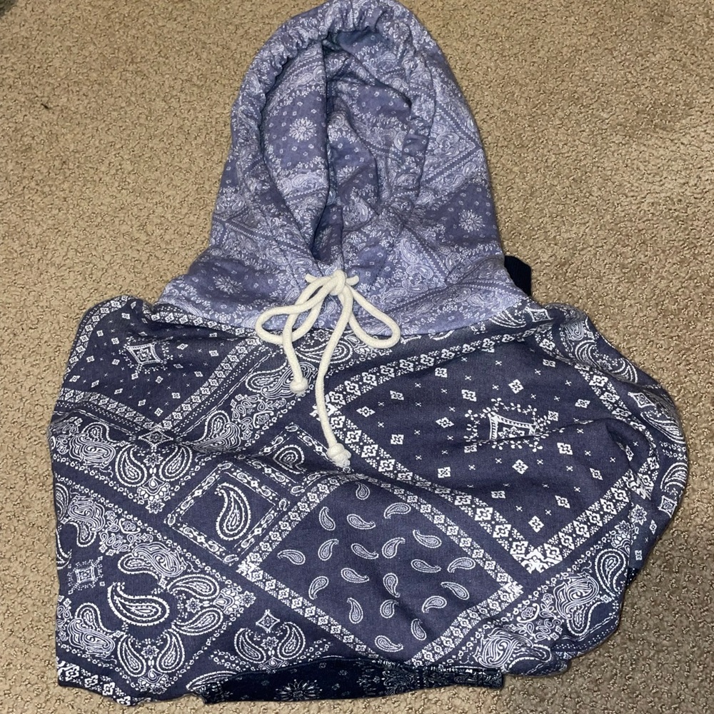 american eagle bandana print sweater